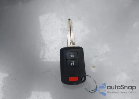 2018 Mitsubishi Mirage Es z USA, uszkodzony, nr VIN ML32A3HJ1JH006710